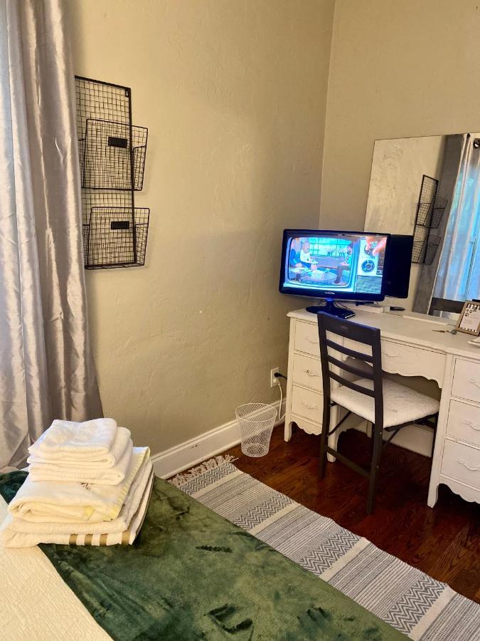 Villa Olivia Guest Rooms Голливуд Экстерьер фото